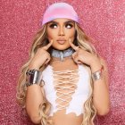 La cantante ya se encuentra en Ecuador. En las siguientes semanas estrenará su nuevo sencillo 'Arte'.