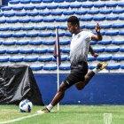 Gabriel Cortez ya con la camiseta del 9 de Octubre.