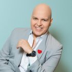 El presentador luchó contra el cáncer linfático por 7 meses.