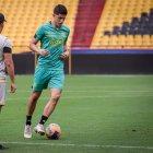 El zaguero Luca Sosa se encuentra recupera de una molestia física y será titular en el duelo ante 9 de Octubre.