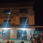 La víctima estaba en su ferretería cuando fue atacado. Habría recibido nueve disparos.