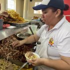 Nury Plaza dice que tuvo un buen domingo de venta de hornado 
en honor a Independiente.