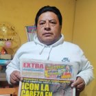 José Betún vende frutillas cerca de San Roque, centro de la capital.