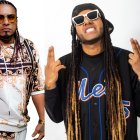 Oveja Negra saltó a la fama con el grupo Ecualízate a inicios del 2000. Mr. Wilson fue  integrante de Los Subversivos.