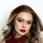 Los tonos tierras son ideales para todas las mujeres.