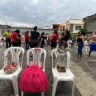 El carnaval se tomó las calles Alcedo y la Novena. Se bailaba en la calle, una celebración ‘con todos los juguetes’.