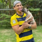 Álex aparecía  muy pocas veces en la TV. Se dedicó a realizar entrenamientos en el gym.