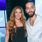 Shakira recibió el reconocimiento de manos de su compatriota Maluma