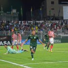 Richard Calderón, el volante de  Orense destaca que jugar ante Barcelona es una motivación EXTRA.