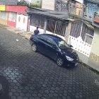 En el video se mira al conductor recogiendo a una de las tres chicas asesinadas.