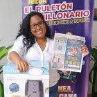 Yadira Vaca, de Guayaquil, se fue felizota a su casa, con su premio bacansísimo.
