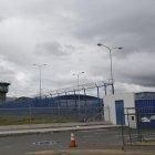 Vista de la entrada principal de la cárcel de Latacunga. Archivo EXTRA.