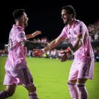 Una festejo para nunca olvidar Leonardo Campana - Lionel Messi.