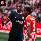 William Pacho se afianzó como titular en Eintracht Fráncfort.