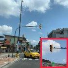 Los semáforos de las calles Lizardo García y la A, en Guayaquil, están sin funcionar, aparentemente, desde hace un mes.