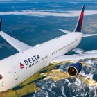 Un avión de Delta Airlines, escenario de una incómoda experiencia.