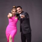 Los presentadores Emiliana Valdez y Carlos Scavone.