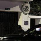 El momento del asalto de la Policía a la Embajada de México en Quito.