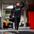 Piero Hincapié sería titular en el choque de Bayer Leverkusen ante Roma.