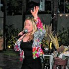 La cantante tuvo que dejar el país por las extorsiones. Ella cuenta su historia.