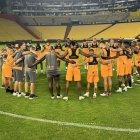 Barcelona una oración antes del entrenamiento en el Monumental.