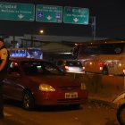 El vehículo quedó a unos dos kilómetros del centro carcelario, en la vía a Daule.