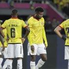 La tristeza de los jugadores de Barcelona tras perder ante Independiente del Valle.