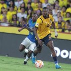 William Pacho mostró seguridad y jerarquí en la zaga tricolor.