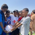 David Triviño, Santiago Quintero, Taidier Valencia, Saúl Figueroa y    Jesús Maridueña miraban la pelota de Messi como si fuera un trofeo.
FECHA: 26/12/2025
AG-AGENCIA
AG-PERIODISTA