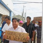 Moradores hicieron plantón fuera de la Fiscalía en La Libertad.