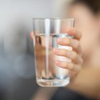 No tomar suficiente agua a lo largo del día puede afectar la concentración y el rendimiento en el trabajo