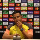 César Farías pasó del carnaval a la tensión antes del debut copero.