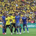 Barcelona SC sumó ante Emelec y ascendió en la tabla de posiciones.
