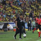 César Farías, entrenador del Barcelona SC, dirigió con éxito su primer Clásico del Astillero.