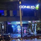 El atentado explosivo dejó parcialmente destruída una discoteca