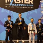 José Gallardo durante la premiación.