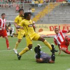 El exdefensa de Barcelona, Segundo Matamba, siempre jugó con una desviación en rodilla derecha.