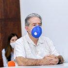 El Dr. Juan Carlos Zeballos, es Ministro de Salud, dijo que la vuelta al fútbol esta en estudio.