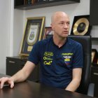 Jordi Cruyff retorna al país tras pasar varios meses en España. En septiembre dirigirá su primer entrenamiento con la Tri.
