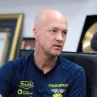 Una verdadera serie de televisión es Jordi Cruyff y su intento por ser DT de Ecuador.