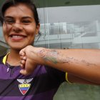 Andrea Vera tiene tatuada en su antebrazo izquierdo la fecha de clasificación al Mundial Canadá 2015.