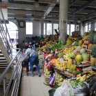 En los mercados municipales de Cuenca se colocarán letreros contra el trabajo infantil