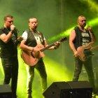  Elefante, con su vocalista Pajarito, llevó al público a la época de los 90. 