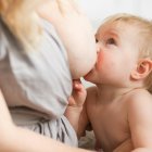  Imagen referencial. Para ciertos expertos, el machismo ha ‘estigmatizado’ a la lactancia. 