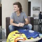  Rubén Insúa, 57 años, volante argentino que en la década de los 90 fue jugador del Barcelona. Luego regresó como entrenador. 