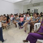  Leticia junto a sus compañeras, quienes asisten a la universidad en el Centro de Rehabilitación Social. 