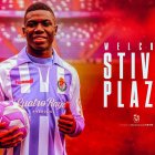 El delantero Steven Plaza jugará dos temporadas en Turquía.
