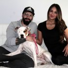 El amor entre la cachorra y sus amos es mutuo.