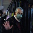 El estratega argentino Gustavo Alfaro llegó el domingo a la capital ecuatoriana.