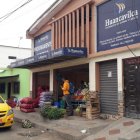 Varios comerciantes resultaron perjudicados.